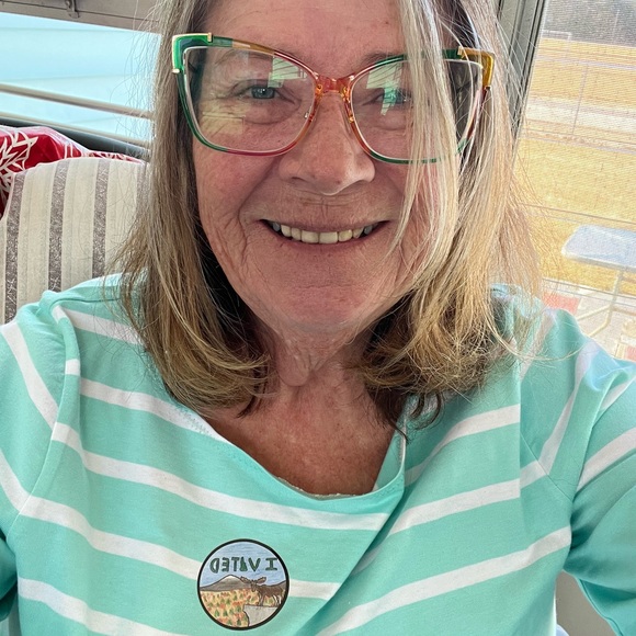 Meet your Posher, Mary-ellen - Picture 4 of 15